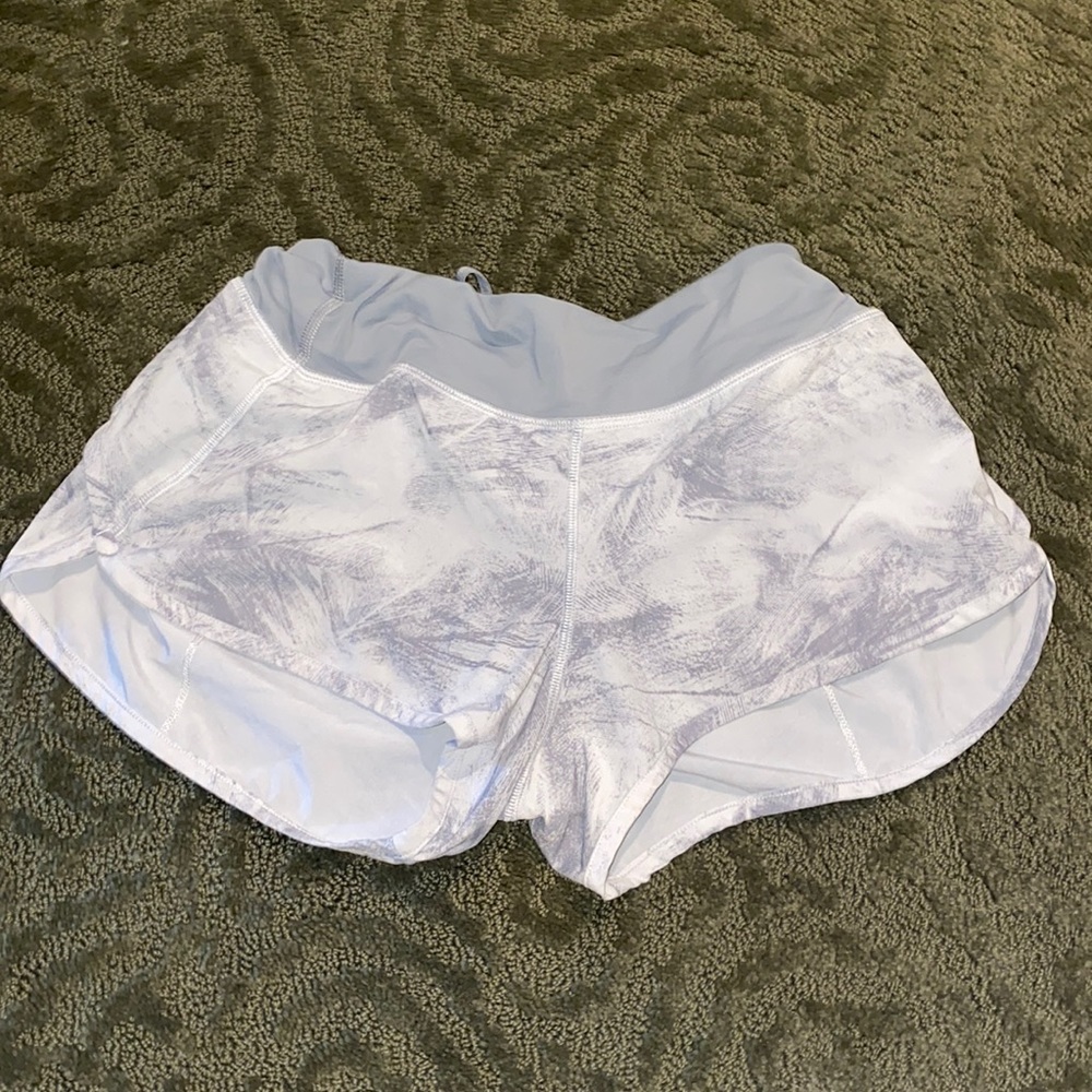 Lululemon Speed Up Short 2.5” low rise